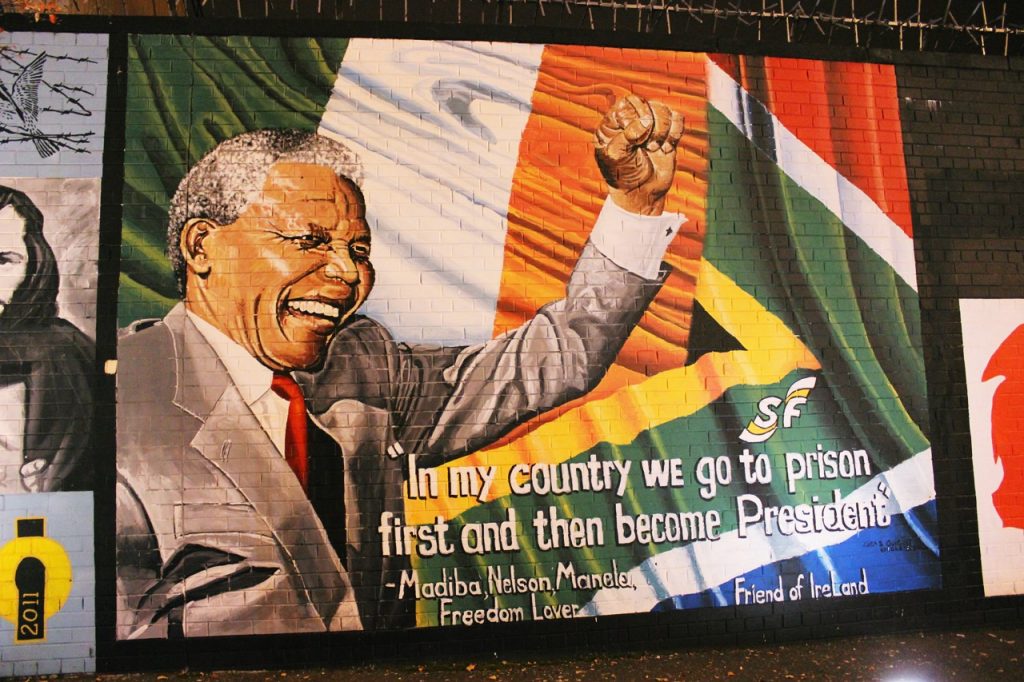 Nelson Mandela mural in Béal Feirste