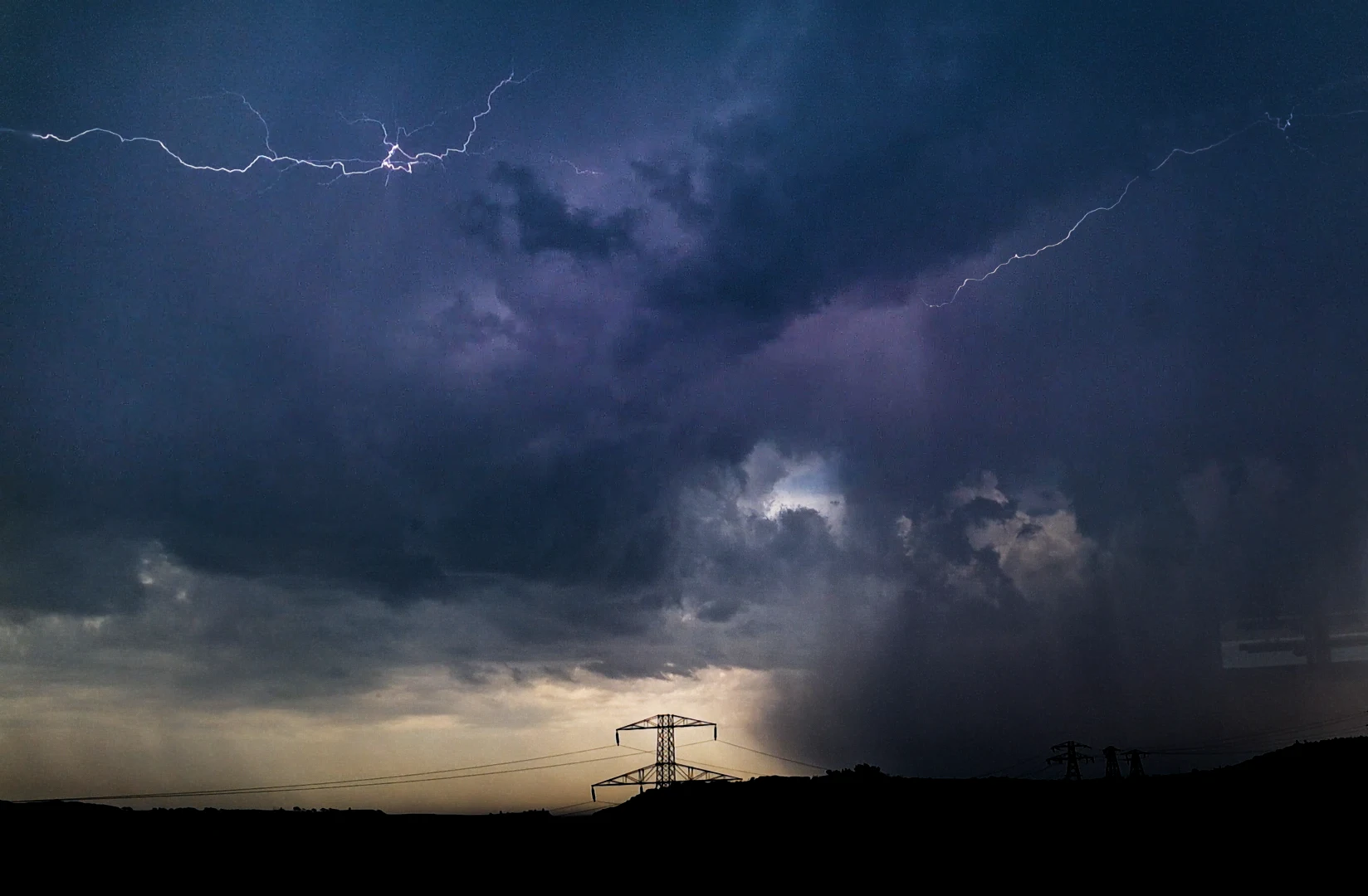 Thunderstorm lightning over cork May 17th